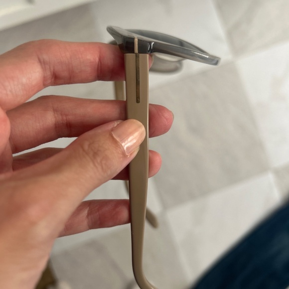 Tom Ford Monica TF429F Sunglasses Gray - Picture 7 of 8